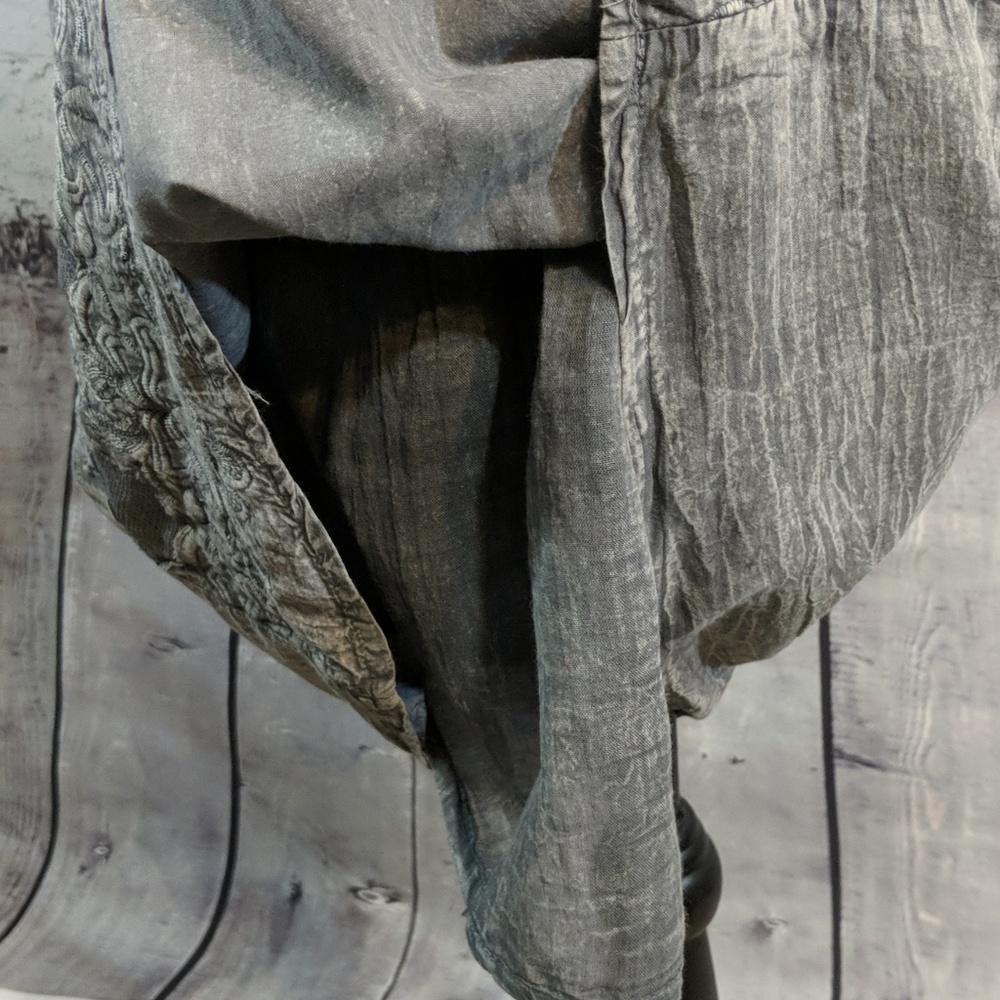 ROMEO + JULIET COUTURE Acid Wash Sundress - Picture 5 of 8